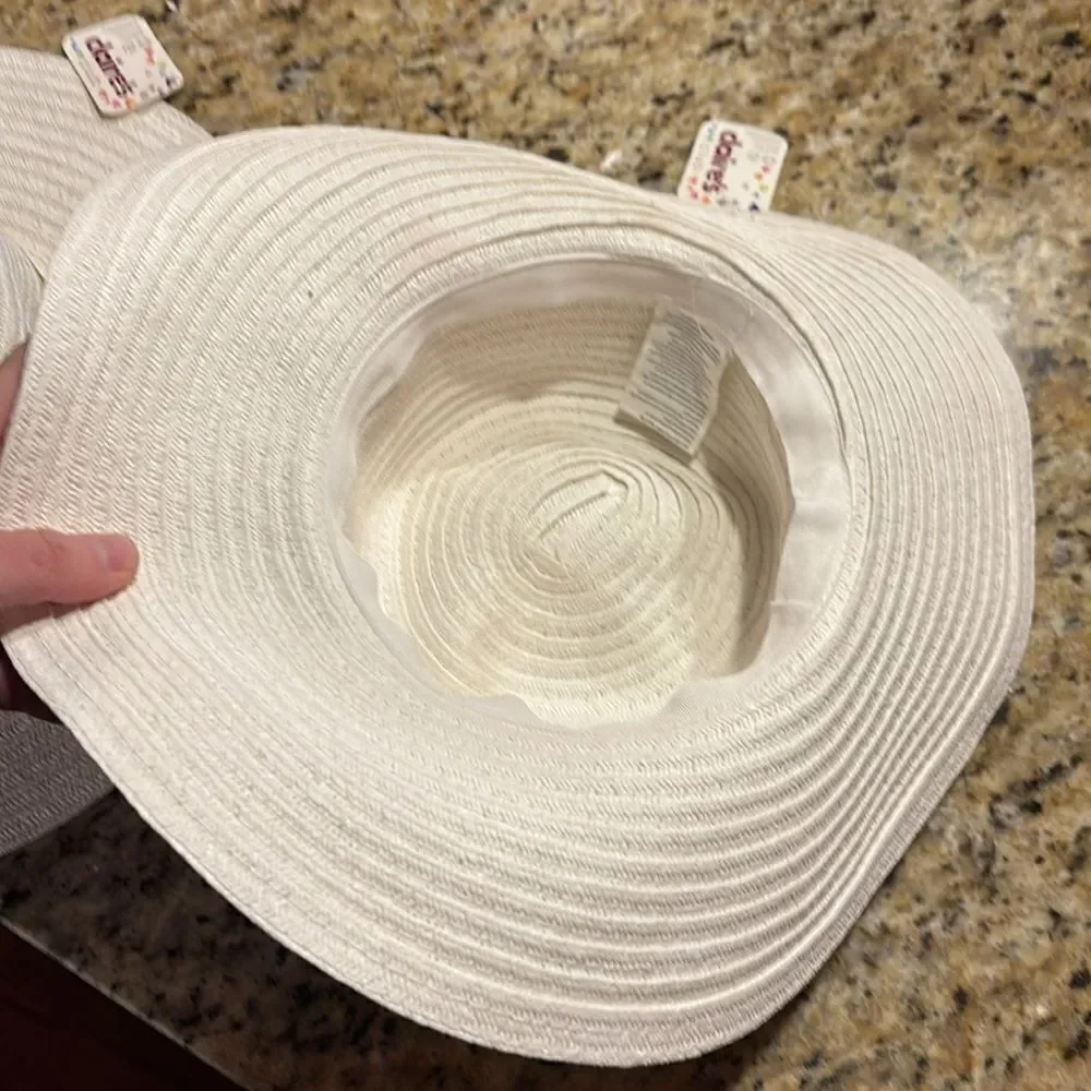 NWT Claire unicorn 🦄 sun hats